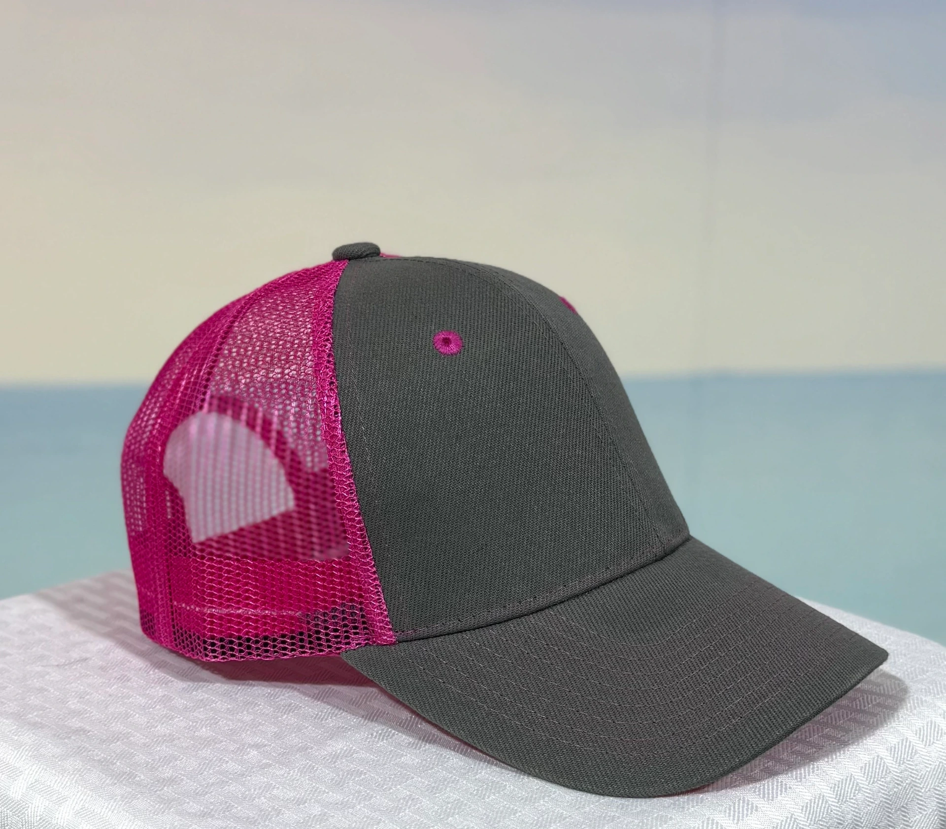Trucker Hat - Structured Mesh Cap - Dark Gray/Neon Pink